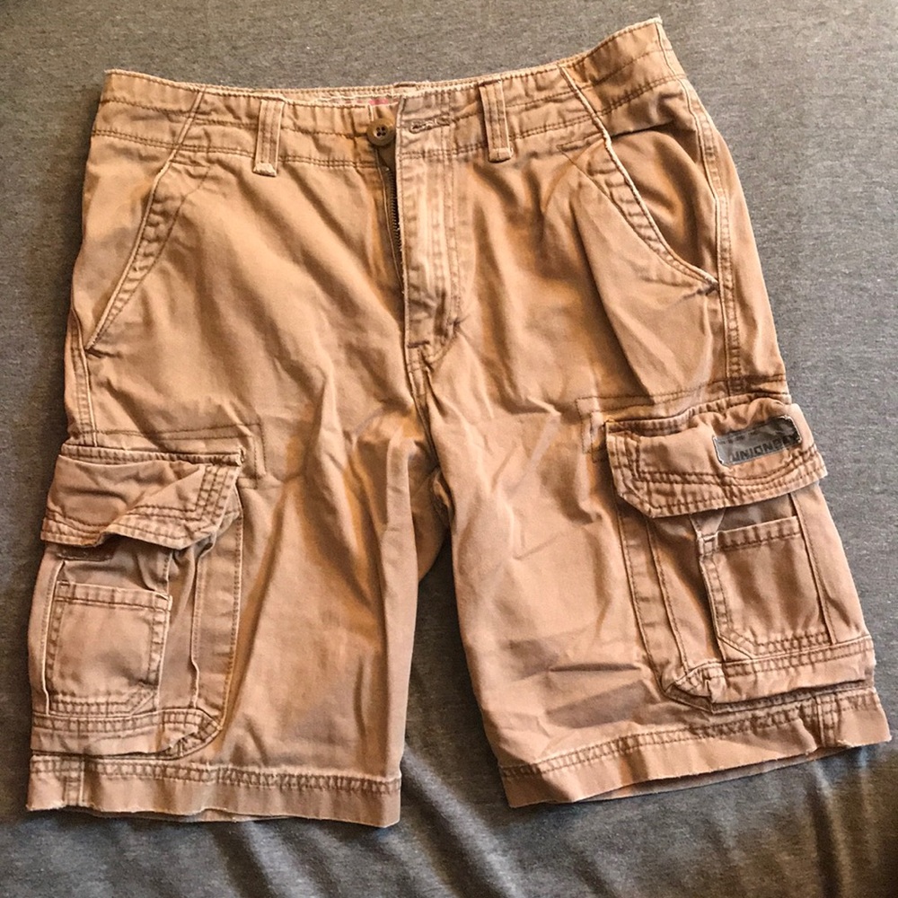Men’s Tan Cargo Shorts
